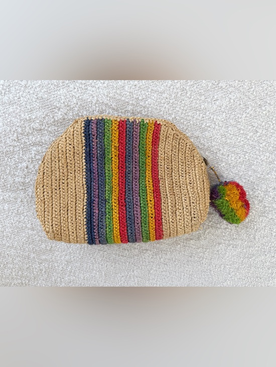 Mar Y Sol Handbags - NEW Mar Y Sol raffia rainbow clutch